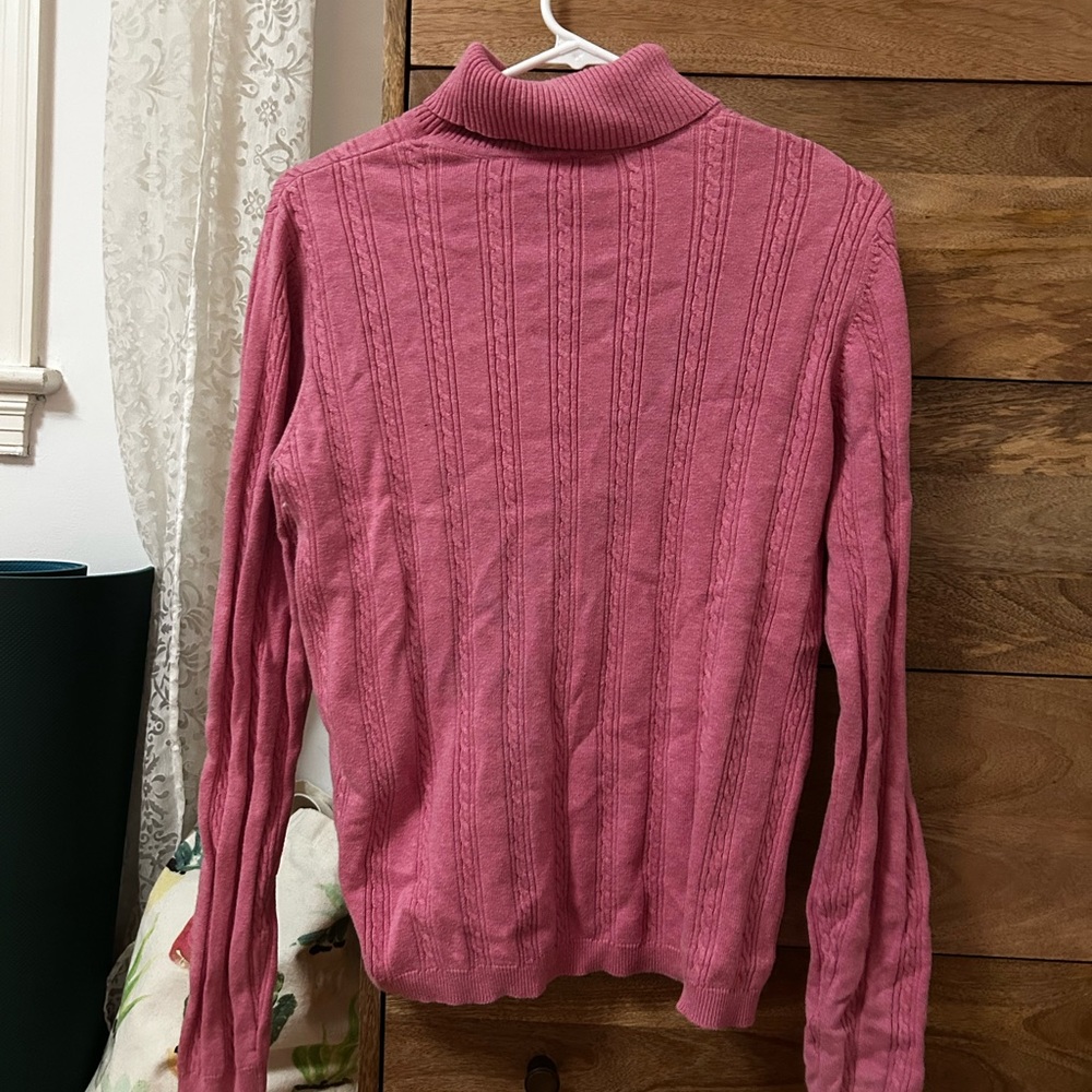 Pink longsleeve turtleneck